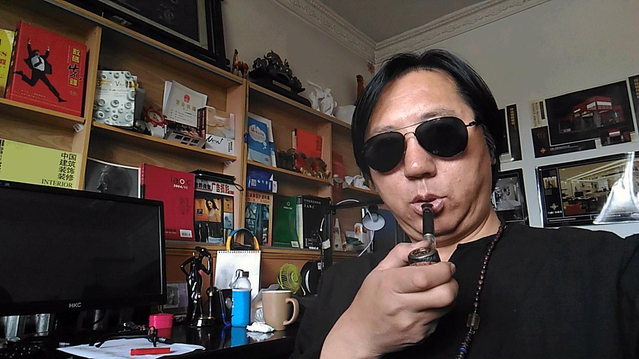 苹果8爆炸最新动态，变化的力量带来自信与成就感