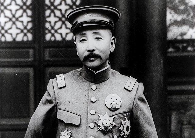 权谋与情感的交织传奇，督军无处可逃最新小说🔥