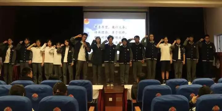 兰越峰最新动态，逆风翱翔，学习成就梦想之路
